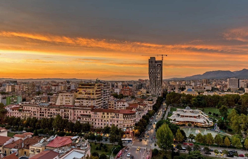 Cmimet dhe interesat e larta ulin kerkesen per blerje apartamentesh